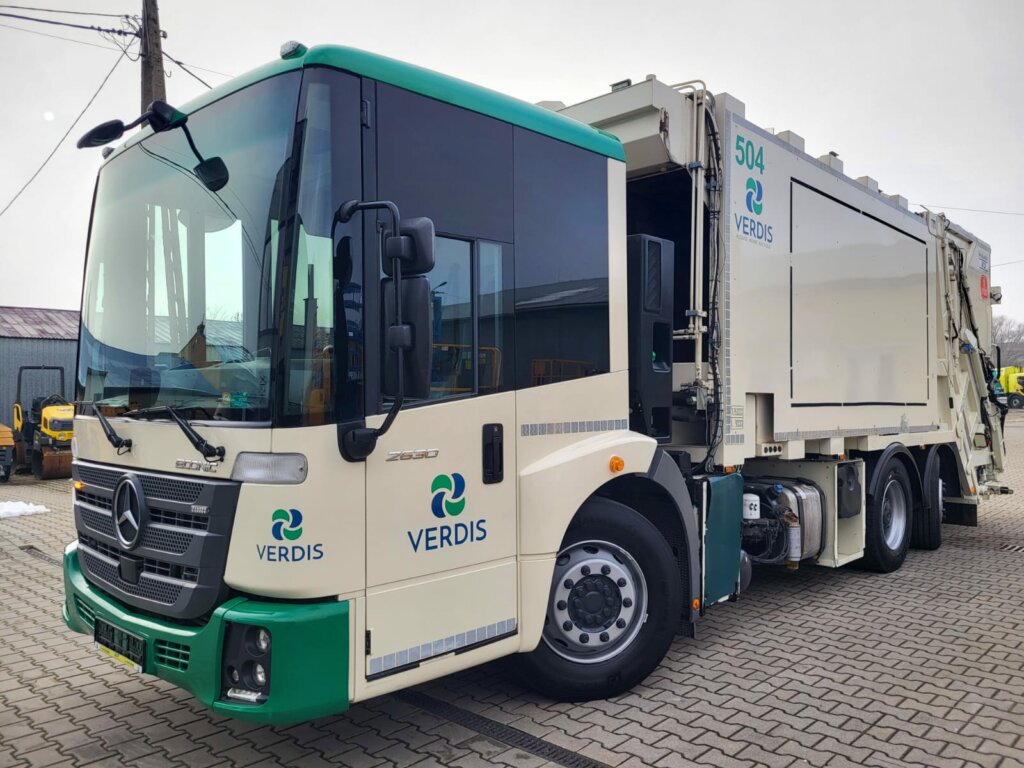 WhatsApp Image 2025-11-28 at 11.44.41 (2)